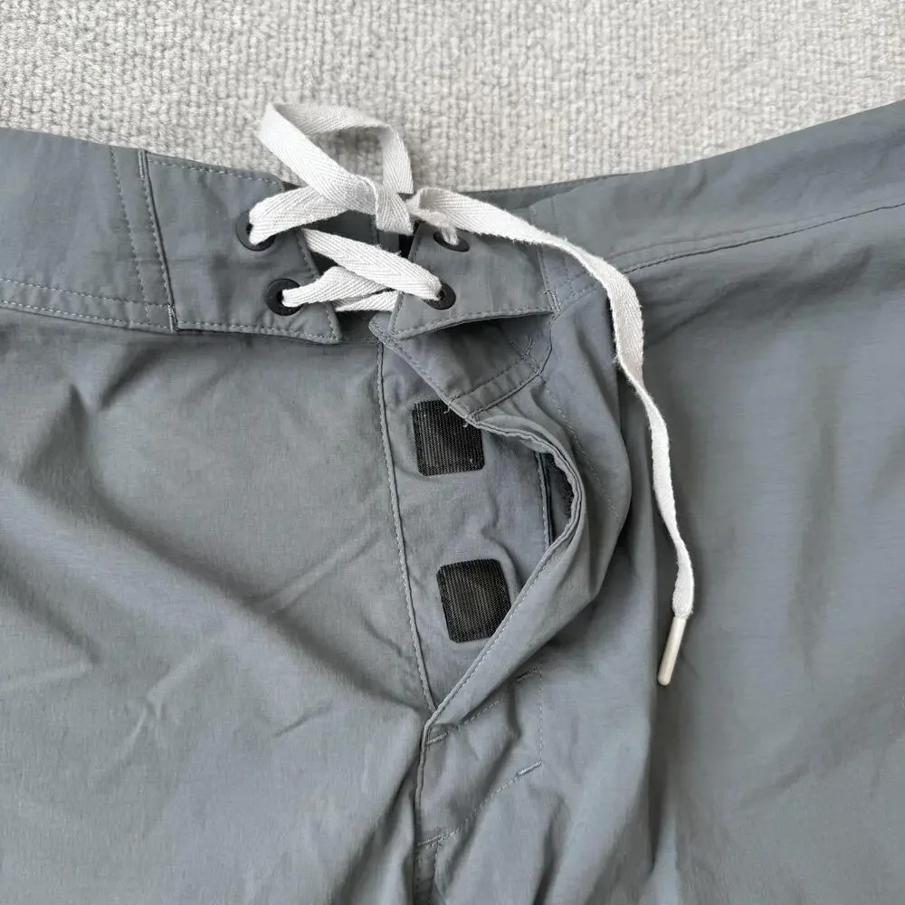 Under Armour Shorts Mens 42 Gray Board Swim HeatGear Quick Dry Stretch Pockets